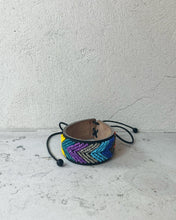 Ladda upp bild till gallerivisning, Armband, Massai (Kenyanskt stödprojekt för handikappade)