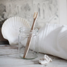 Ladda upp bild till gallerivisning, Plastfri tandborste i bambu
