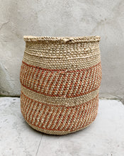 Load image into Gallery viewer, Iringa Basket, red/natural
