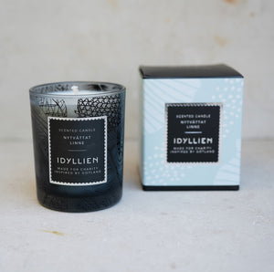 Scented candle, washed linen
